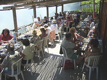 Ischia: Weinbergwanderung - Mittagsrast