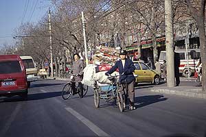 Beijing: Warentrasport mit Dreirad