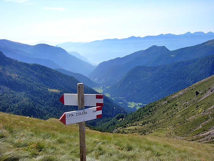 Trentino: Rundblick von der Cima Ziolera